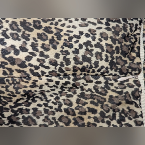 DANA BUCHMAN Skirt 100% Silk Leopard Print Skirt size 4 - Picture 8 of 17